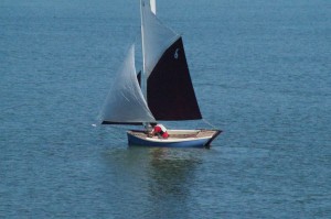 Ateliers de La Gazelle des Sables, la référence des petits bateaux transportables petit-voilier-transportable-gazelle-des-sables-bateau-a-voile-tradition-architecte-naval