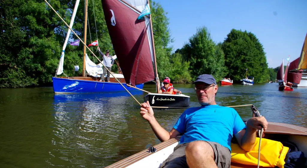 petit-voilier-transportable-gazelle-des-sables-bateau-a-voile-tradition-architecte-naval