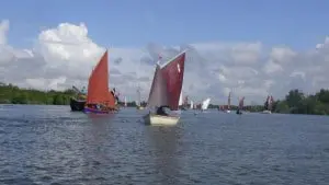 kleines-transportables Schiff-www-LaGazelle-des-sables_Morgat