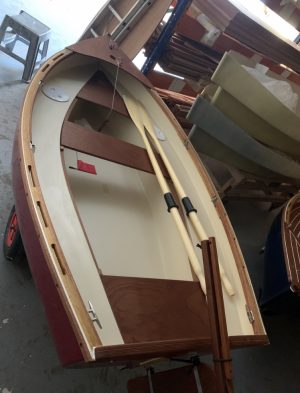 dormir à bord du petit voilier Lascar taille cockpit